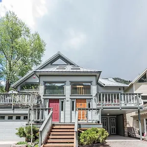 Mountain House East By Avantstay Close To The Slopes And Town Holiday home Telluride