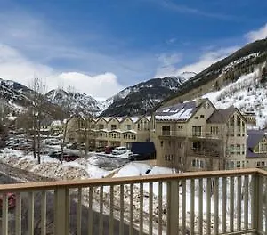Apartment Plunge H
